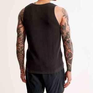 Camiseta sin Mangas Personalizada de Alta Calidad para Gimnasio, con Logotipo Frontal en Tela No Tejida, Cuello en V de Algodón/Bambú, Estilo Casual para Adultos - Product Image 4