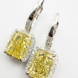 Pendientes de diamantes radiantes y redondos de 5.53 CT en platino PT950 |   Joyería de Lujo para Mujer con Certificación IGI - Product Image 1