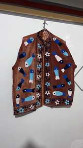 Chaqueta de terciopelo Suzani con bordado de cobre, diseño de peces, estilo bohemio, regalo para amiga - Product Image 4