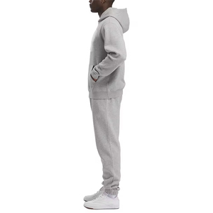 Survêtement gris à capuche pour homme, coupe décontractée, avec poches latérales, en coton 100%, couleur unie, coupe régulière, collection automne 2026 - Product Image 2