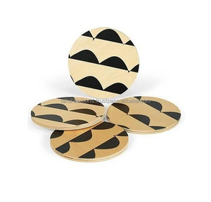 Sous-verres en bois de la meilleure qualité, excellent design classique pour la maison, la cuisine et la table. - Product Image 3