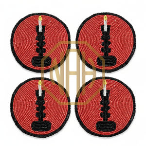 Posavasos de Té con Cuentas de la Colección Artesanal, con Patrón de Diamantes Rojo y Blanco, Diseño Redondo Hecho a Mano para una Decoración de Mesa Elegante - Product Image 6