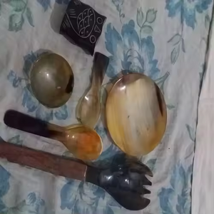 Cuillères et fourchettes en corne de buffle polies à la main, écologiques, pour ensembles de couverts en corne traditionnels personnalisables pour la maison et les mariages - Product Image 3