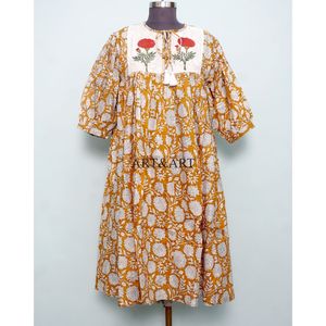 Robe Midi Florale à Pompons pour Femme 100% Coton Vintage Coupe Évasée Événements Formels Taille Naturelle Écologique Respirante - Product Image 1