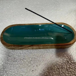 Soporte de palo de incienso de madera Sheesham artesanal tradicional con acabado suave para calmar el ambiente y aliviar el estrés - Product Image 1