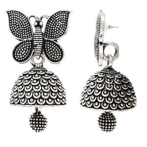 Boucles d'oreilles pendantes en argent oxydé avec perle - Jhumka ethnique vintage en alliage - Product Image 2