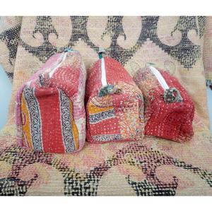 Juego de 3 bolsas de cosméticos Kantha vintage coloridas con cierre de cremallera, organizador de maquillaje para almacenamiento, juego de bolsas de cosméticos Kantha patchwork. - Product Image 2