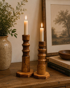 Ensemble de porte-bougies en bois vintage, style rustique du milieu du siècle, supports décoratifs pour bougies coniques - Product Image 1