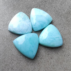 Larimar Natural AAA+ en Forma de Trillón, Cabujón con Reverso Plano, Calibrado, Gema Suelta | Disponibles en Todos los Tamaños - Product Image 6