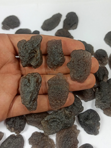 Radha Arts – Pierre précieuse naturelle de qualité supérieure, druse de colombianite fumée, pierre brute, lot personnalisé en taille et forme pour bijoux - Product Image 3