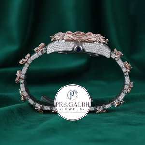 Reloj de Cuarzo de Moda Cuadrado de Acero Inoxidable Personalizado con Diamantes de Moissanita, Totalmente Cubierto de Diamantes, con Brazalete de Espinas Plateadas - Product Image 5
