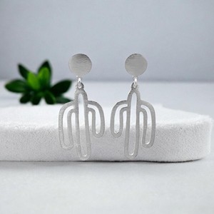 Pendientes Colgantes de Plata de Ley 925 para Mujer, Hechos a Mano, Grabados, Modernos, Minimalistas, con Diseño de Cactus Abstracto, para Compromiso y Boda - Product Image 5
