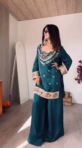 Ensemble Kurta en Soie Fendy pour Femme InCotton.M, Style Traditionnel Indien pour Mariage et Diwali, avec Broderie Miroir et Bordure en Dentelle, Protection Solaire, Longueur Ras du Sol - Product Image 1