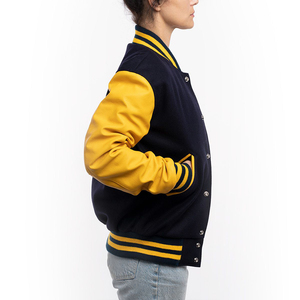Veste universitaire unisexe bleu marine et jaune, style preppy, fermeture boutonnée, coupe classique, col rabattu, idéale pour l'automne - Product Image 3