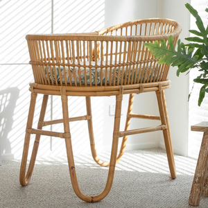 Cuna de mimbre para bebé recién nacido, diseño bonito, precio económico. - Product Image 1