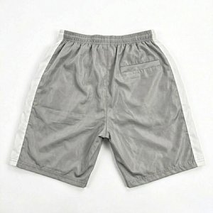 Nouveaux ensembles de shorts coupe-vent en nylon de haute qualité pour hommes, couleur argentée, avec logo personnalisé, pour l'été, vêtements streetwear pour hommes. - Product Image 5
