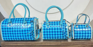 Nouveau Grand Sac Fourre-tout Élégant pour Femme, Motif Damier Gravé à la Main, Sac à Bandoulière de Voyage, Sac de Créateur Tendance - Product Image 4