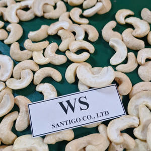 Factory Price Broken Cashew <b>Nuts</b> <b>Kernels</b> Split Cashews SANTIGO Kaju Badam - Product Image 1
