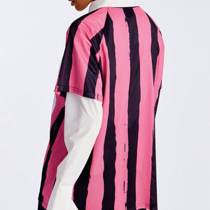 Camiseta deportiva de malla moderna, estilo streetwear, corte holgado, diseño con estampado por sublimación, camiseta de fútbol americano, OEM, venta al por mayor para EE. UU. - Product Image 3