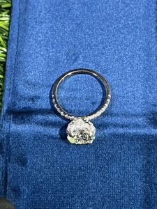 Anillo de Compromiso de Moissanita Blanca, Plata de Ley 925, Bañado en Rodio, Corte Brillante Redondo, Anillo de Lujo para Mujer, Regalo de Boda - Product Image 5