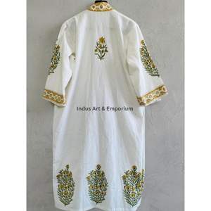 เสื้อคลุมอาบน้ำผ้าฝ้ายวาฟเฟิลพิมพ์ลายด้วยมือขายส่ง - Product Image 5