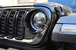 Jeep Wrangler Willys 4xe SUV 2024 Usado Original, Listo para Enviar a Todo el Mundo - Product Image 4