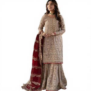 Robes de créateurs pour femmes, tenues décontractées tendance avec de beaux motifs, tissu confortable et style de mode saisonnier moderne - Product Image 1