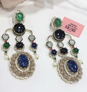 ต่างหูทองชุบคุณภาพสูง ดีไซน์ทันสมัย ประดับด้วยทองเหลืองวิบวับ เหมาะสำหรับผู้หญิง สวมใส่ในงานเลี้ยงตอนเย็น - Product Image 4