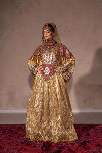 Vestido formal afgano plateado metálico luminoso con exquisito bordado de seda blanca y trabajo artesanal tradicional con espejos. - Product Image 5