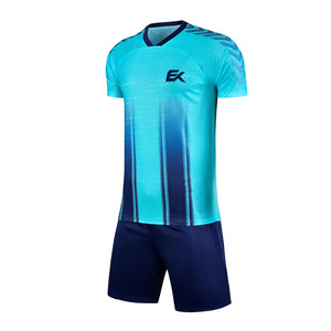 Conjunto de Camiseta de Fútbol Sublimada con Degradado Azul para Hombre, Manga Corta, Transpirable, Ajuste Atlético, Uniforme de Malla - Product Image 4