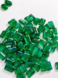 Vente en gros de pierres précieuses naturelles en onyx pakistani |   Pierres taillées en forme de poire personnalisées, effet optique étoilé - Product Image 1