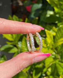 Boucles d'oreilles créoles Inside-Out en or massif 14k 18k, diamant de laboratoire taille Asscher serti à griffes 1,05 ct, grand modèle, luxe, élégant, pour usage quotidien - Product Image 2