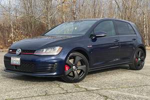 Volkswagen GTI Autobahn <span class=keywords><strong>2017</strong></span> d'occasion en bon état, 1 propriétaire, Dynamic Chassis Control, provenance occidentale - Product Image 4