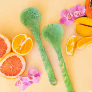 Ensemble de Cuillères à Salade en Résine Faite Main 100% Résine, Couleurs Vives, pour Usage Domestique et Hôtelier, Comprend une Cuillère à Glace et des Cuillères à Salade - Product Image 1