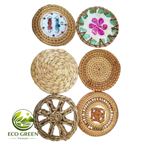 Sous-verre décoratif Coquillage de plage fait main, motif floral en mosaïque, finition artisanale - Product Image 1