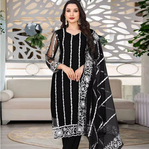 Conjunto de Traje Bordado con Tela de Seda y Pantalón de Mezcla de Seda y Dupatta - Ropa Ligera para Fiestas - Product Image 1