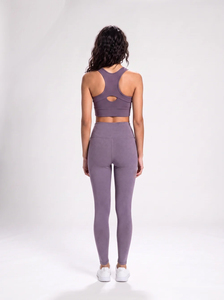 Sujetador deportivo de yoga sin costuras morado para mujer al por mayor, espalda cruzada, cuello redondo, soporte medio, transpirable, de secado rápido, ropa de fitness - Product Image 2