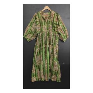 Robe longue vintage verte à imprimé animalier, col en V, manches 3/4, style bohème, coupe ample, décontractée, tissée, pour l'été - Product Image 1