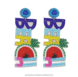 Pendientes de Aro con Cuentas de Cristal y Diseño de Cara de Santa Claus, Hechos a Mano, Lindos, Personalizables, Accesorios para Fiestas, Venta al Por Mayor, para Mujeres y Niñas - Product Image 5