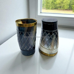 Coupe viking en corne de bœuf |   Verre à boire rustique médiéval en corne - Product Image 2