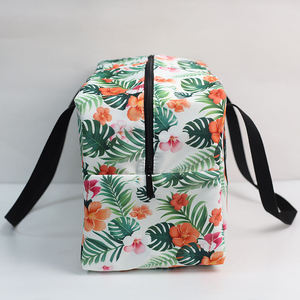 Sac de voyage en polyester imprimé floral avec des sangles noires, design portable et tendance - Product Image 2
