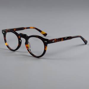 Vintage Round <b>Tortoise</b> Glasses - Product Image 3