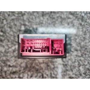 ECU และโมดูลคอมพิวเตอร์มือสองสำหรับรถยนต์ซีรีส์ 3 รุ่น 1614716996001 - Product Image 3