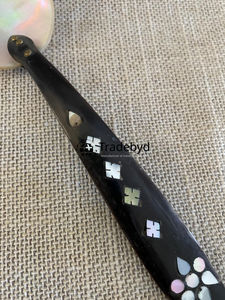 Cuchara de Servir Moderna de Lujo con Incrustaciones de Madreperla, para Fiestas, Hecha a Mano, Apta para Lavavajillas y Ecológica, por Tradebyd - Product Image 6