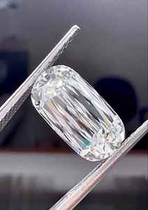 Diamant unique taille ciseaux 2,00 carats cultivé en laboratoire, certifié IGI, pour la fabrication de bagues de mariage, d'anniversaire ou de bijoux - Product Image 6