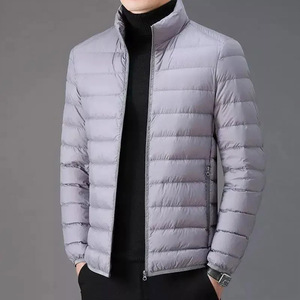 เสื้อแจ็คเก็ตดาวน์บุขนเป็ดสำหรับผู้ชาย สีดำ เรียบง่าย ระบายอากาศได้ดี ทนทาน อุ่นสบาย เหมาะสำหรับกิจกรรมกลางแจ้ง รุ่นใหม่ ขายดี - Product Image 2