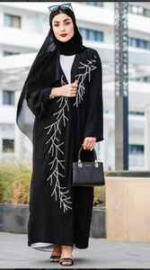 Abayas ปักด้วยมือสำหรับผู้หญิงที่สง่างามและเจียมเนื้อเจียมตัว - Product Image 2