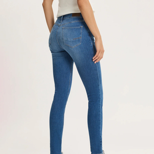 Pantalones Vaqueros de Mezclilla para Mujer de Alta Calidad, Tela de Algodón Premium, Ajuste Cómodo, Ropa Casual de Moda para Uso Diario - Product Image 2