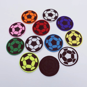 Écussons brodés personnalisés durables, conçus avec des points précis, des bords nettoyés et des fils de qualité pour vestes, casquettes et sacs - Product Image 5