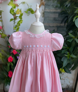 Robe florale pour bébé fille de qualité supérieure, coton biologique, respirante, lavable, anti-rides, col personnalisé - Product Image 1